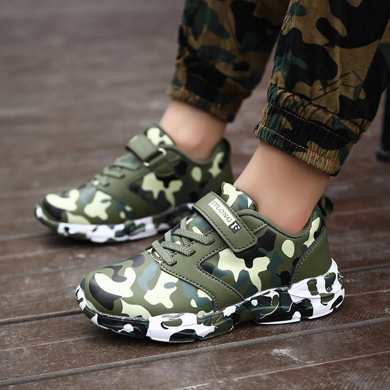Tênis esportivo camuflagem
